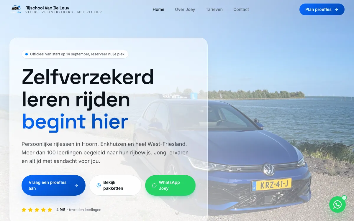 De held van de website van Rijschool Van De Leuv